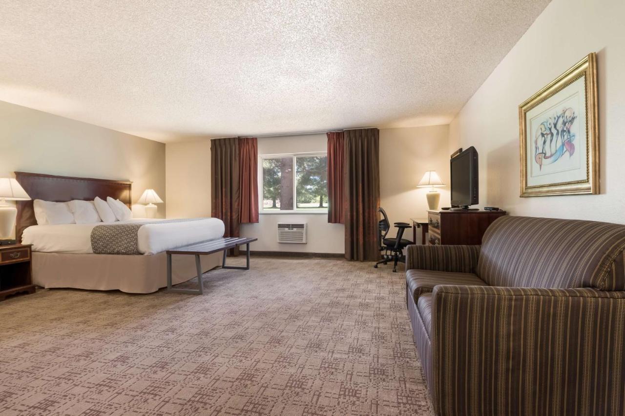 Surestay Hotel By Best Western Thomson Exterior photo