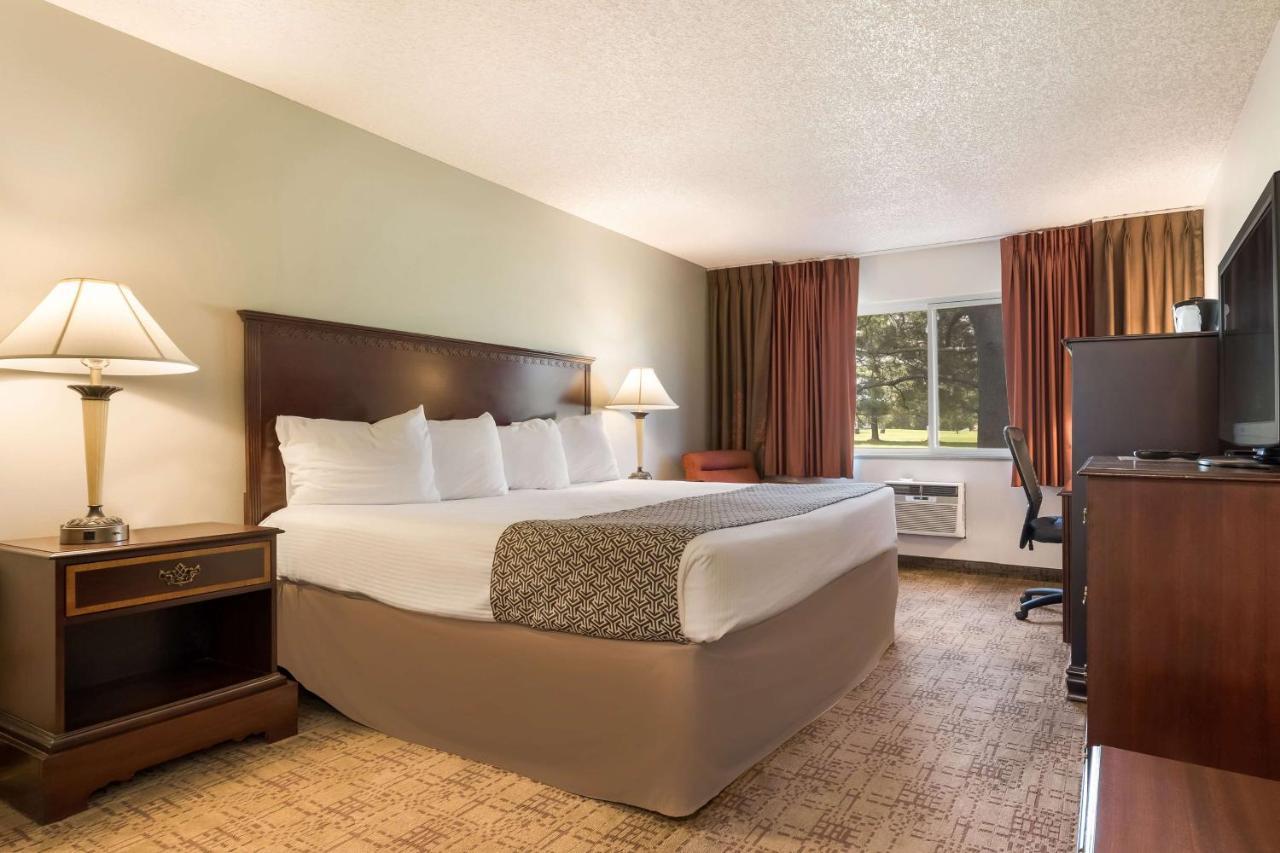Surestay Hotel By Best Western Thomson Exterior photo