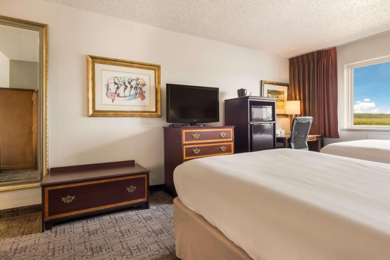 Surestay Hotel By Best Western Thomson Exterior photo