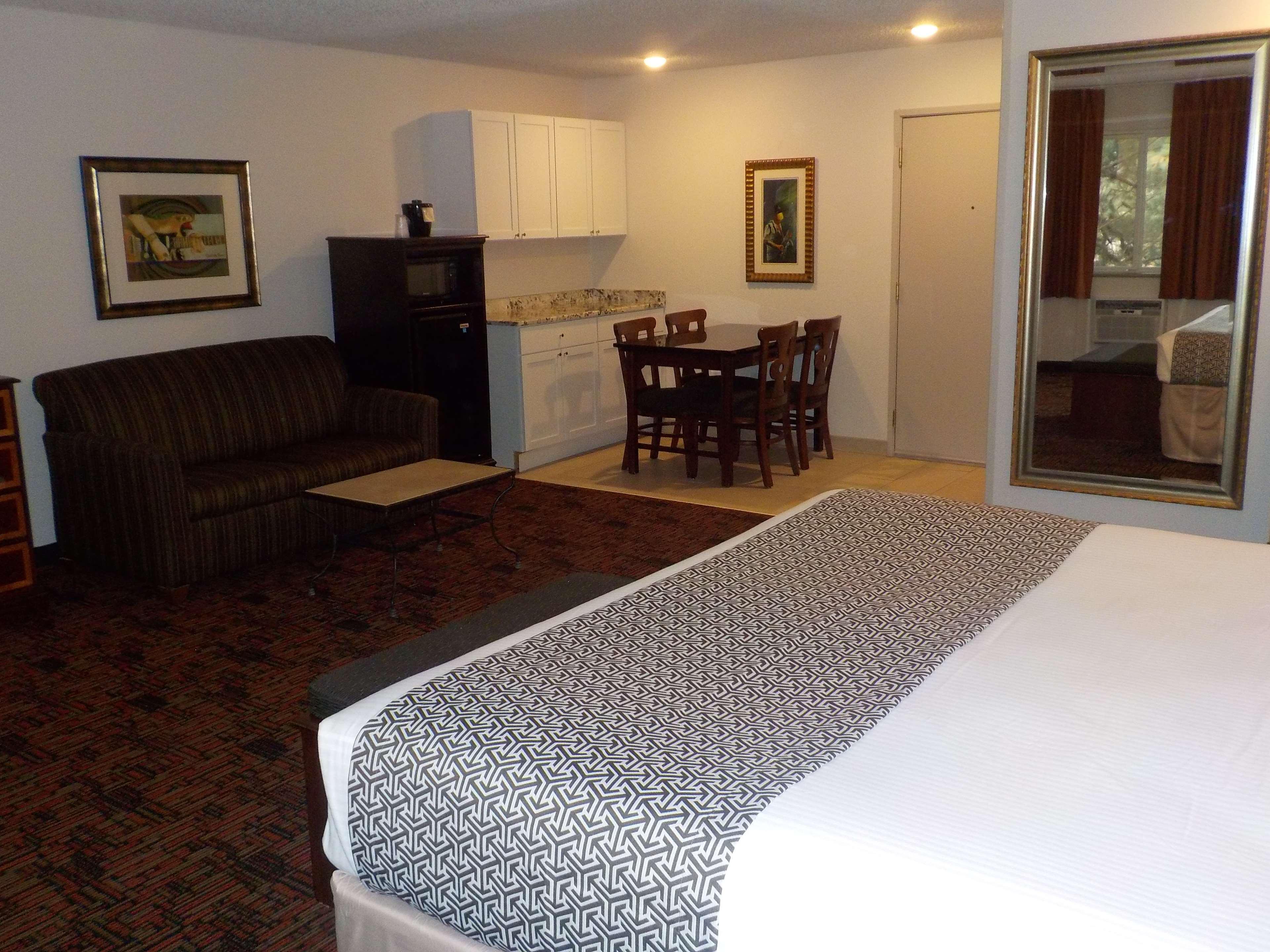 Surestay Hotel By Best Western Thomson Room photo