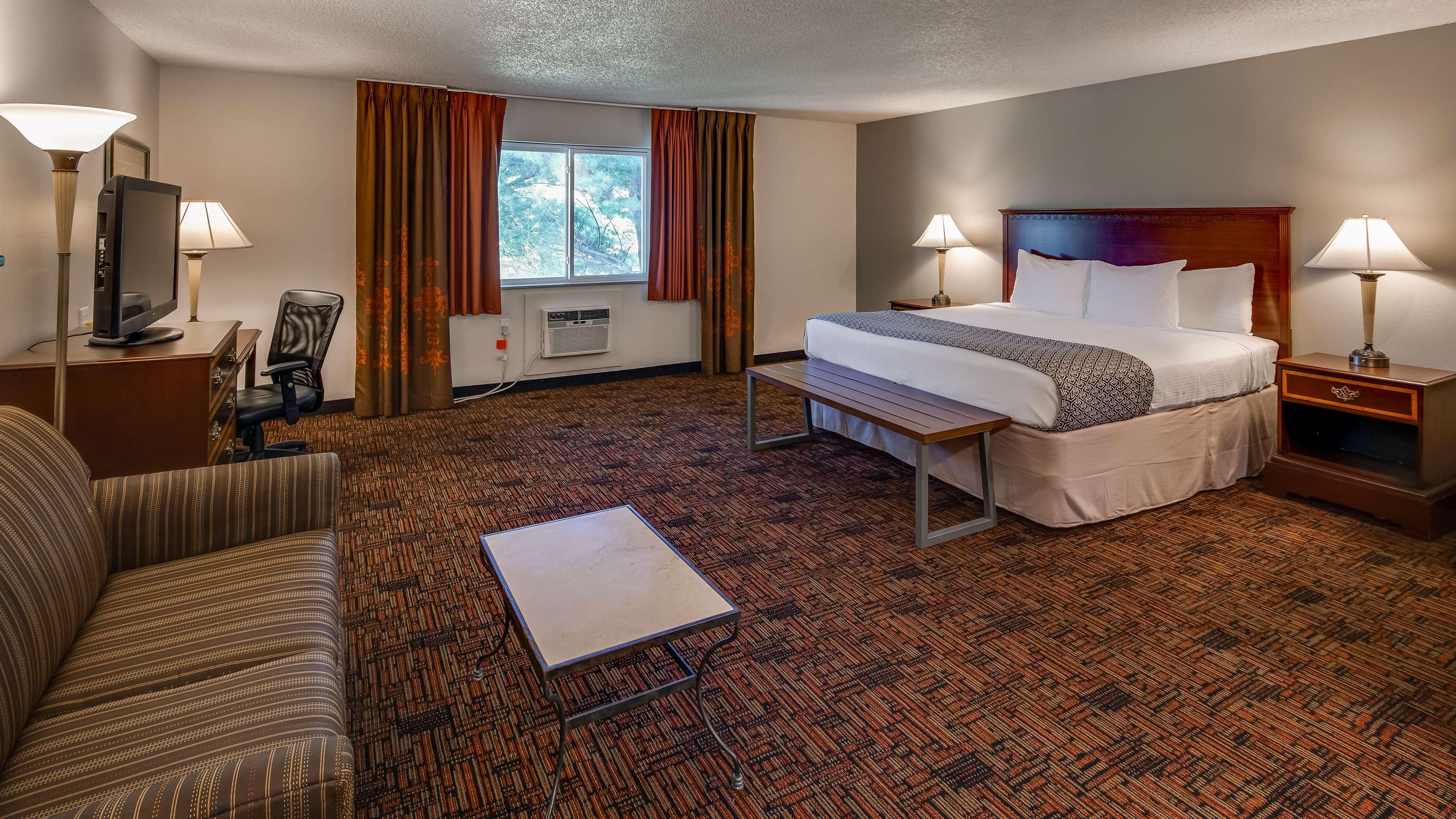 Surestay Hotel By Best Western Thomson Exterior photo