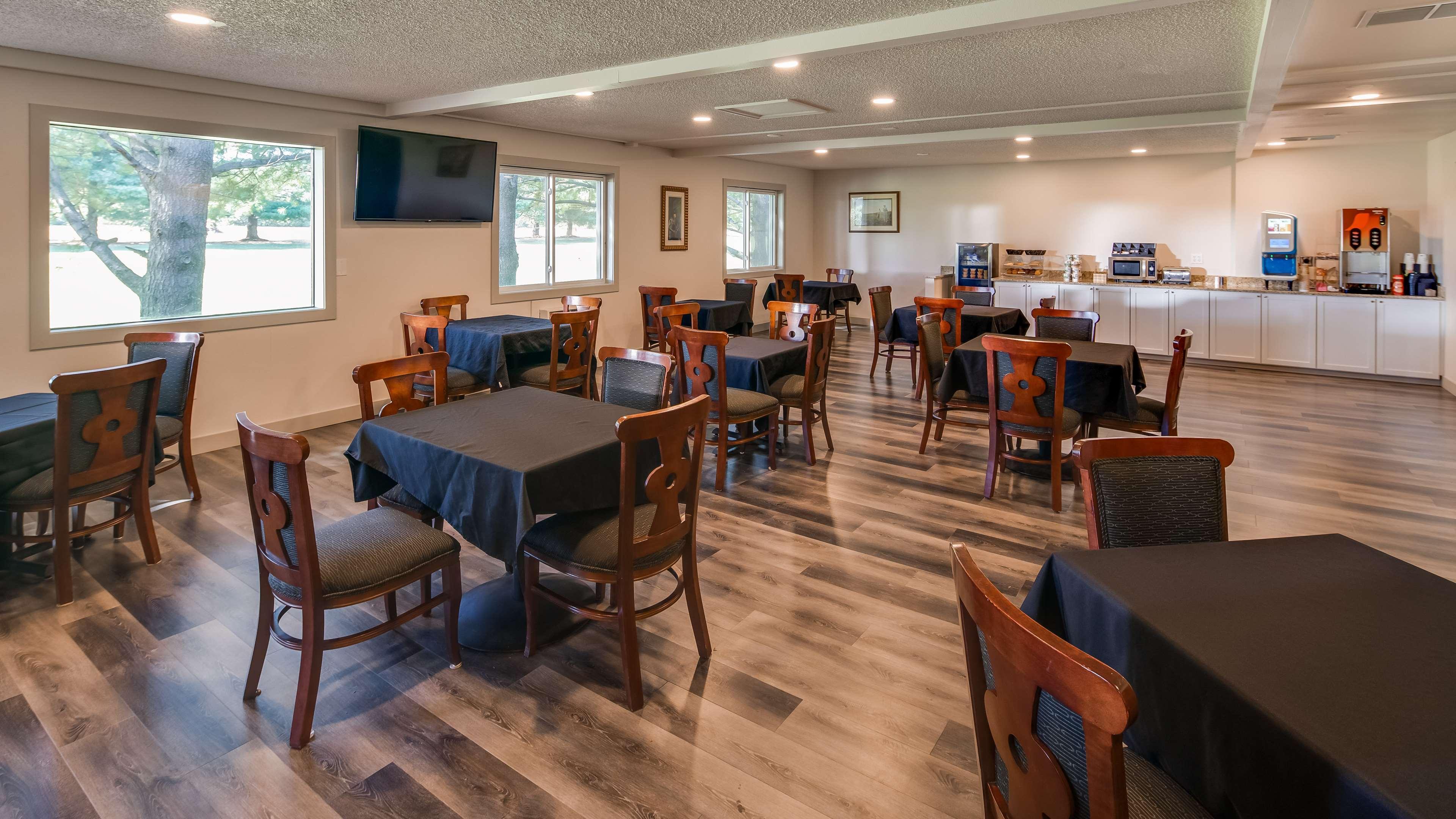 Surestay Hotel By Best Western Thomson Exterior photo
